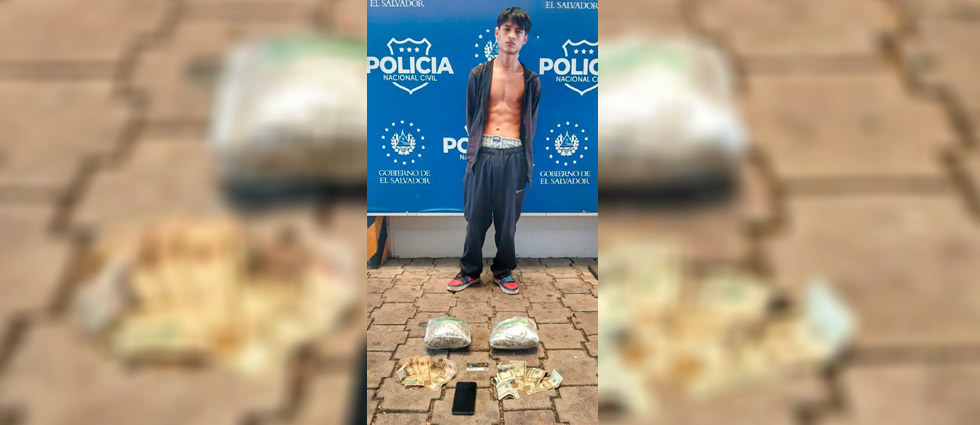 Capturan a sujeto tras sorprenderlo con 2 kilos de marihuana en San Salvador