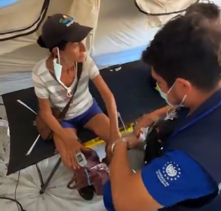 Misión humanitaria salvadoreña brinda consultas médicas a venezolanos afectados por doble terremoto