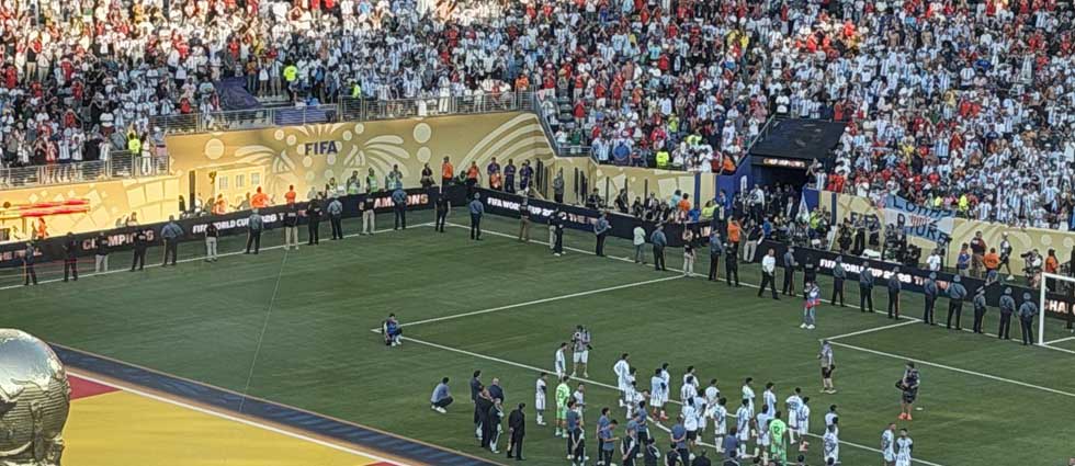 ¡Vergüenza mundial! Arrestan a familiares de jugadores de Argentina tras broncas por perder la Copa del Mundo