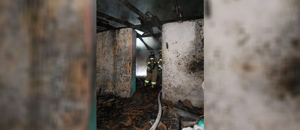 Persona pierde la vida tras voraz incendio en vivienda de La Libertad