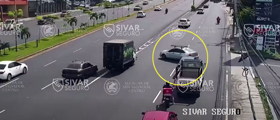 Conductor pudo ocasionar accidente tras realizar maniobra peligrosa en bulevar Los Próceres