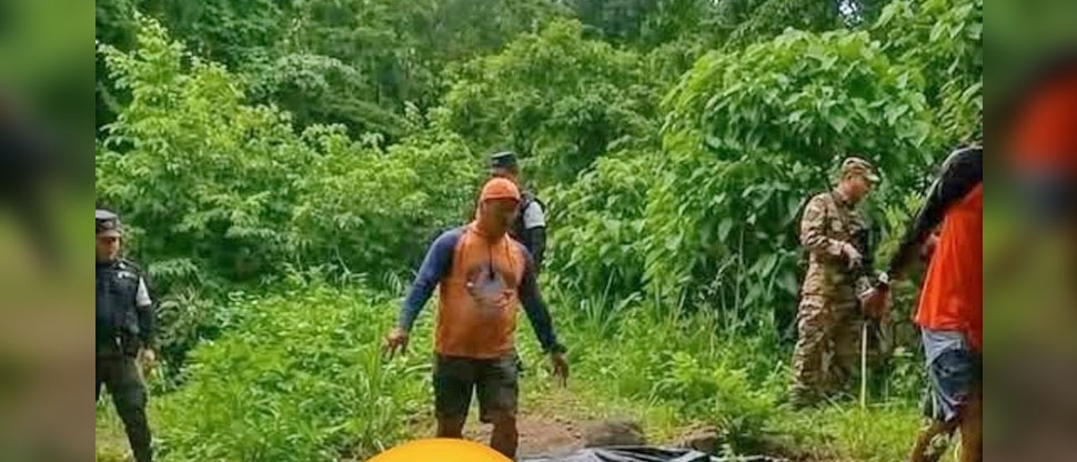 Recuperan cuerpo de hombre que se ahogó ayer en el río El Zonte, Chiltiupán, La Libertad