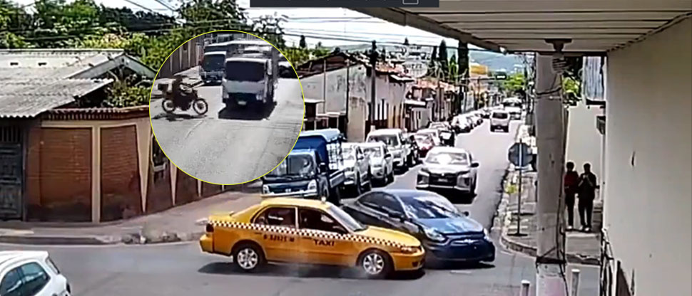 En menos de 24 horas, otro accidente se registra en el mismo lugar y por la misma maniobra de imprudencia