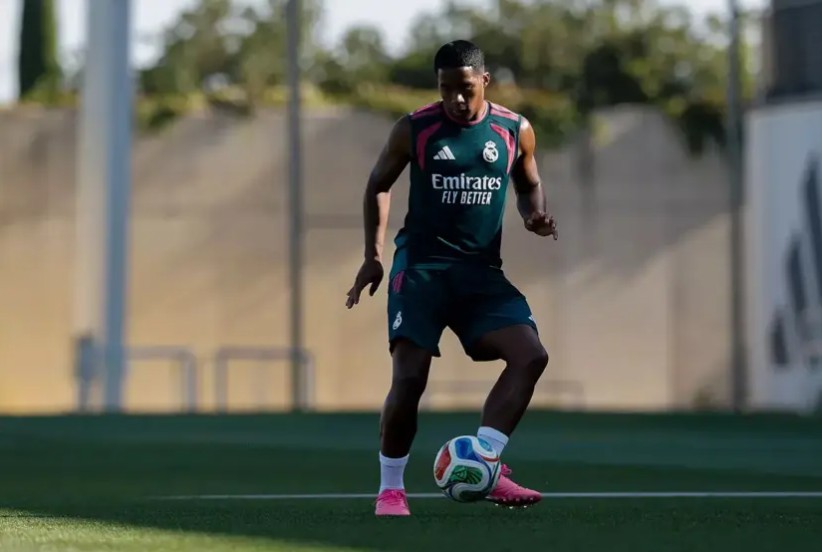 Endrick podría salir nuevamente del Real Madrid  tras la llegada de Carlos Espí
