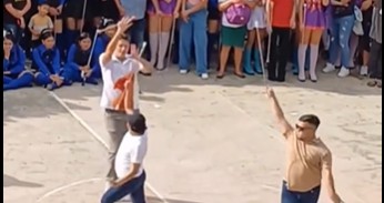 Viralizan video de entrenadores de cachiporras sacando los pasos prohibidos