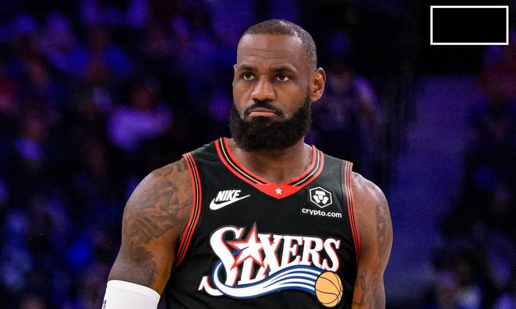 LeBron James firma con los 76ers de Filadelfia