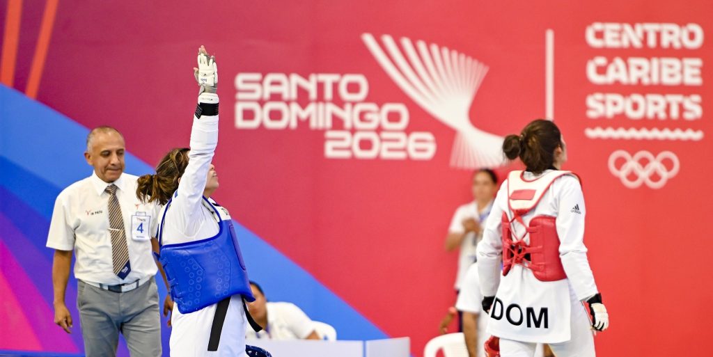 Taekwondista salvadoreña clasifica a semifinales de los Juegos Centroamericanos y del Caribe Santo Domingo 2026
