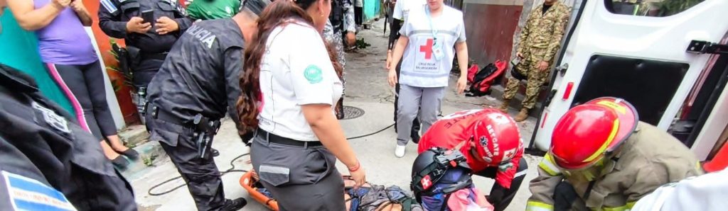 Trabajador sufre quemaduras tras recibir una descarga eléctrica en la comunidad El Manguito