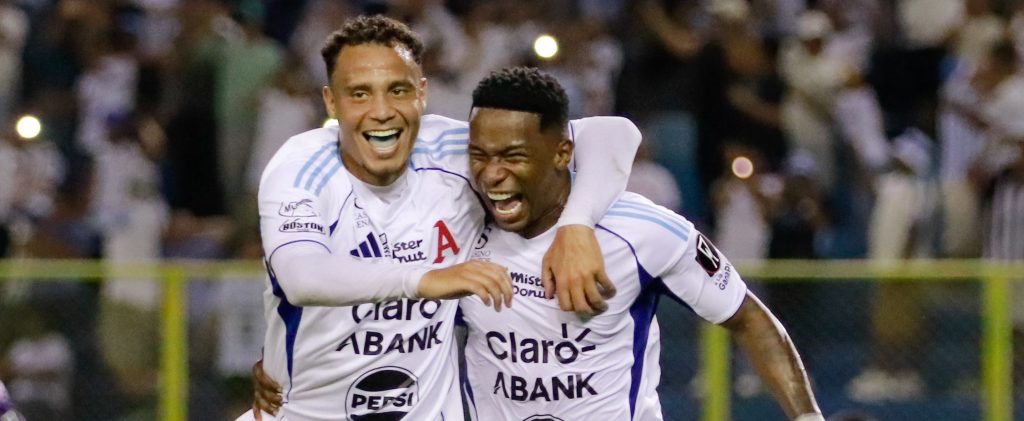 Tom Corea dice que no hay que darles “paja” a los jugadores del Alianza 