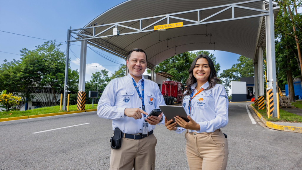 Organismo internacional destaca modernización tecnológica de Aduanas salvadoreñas