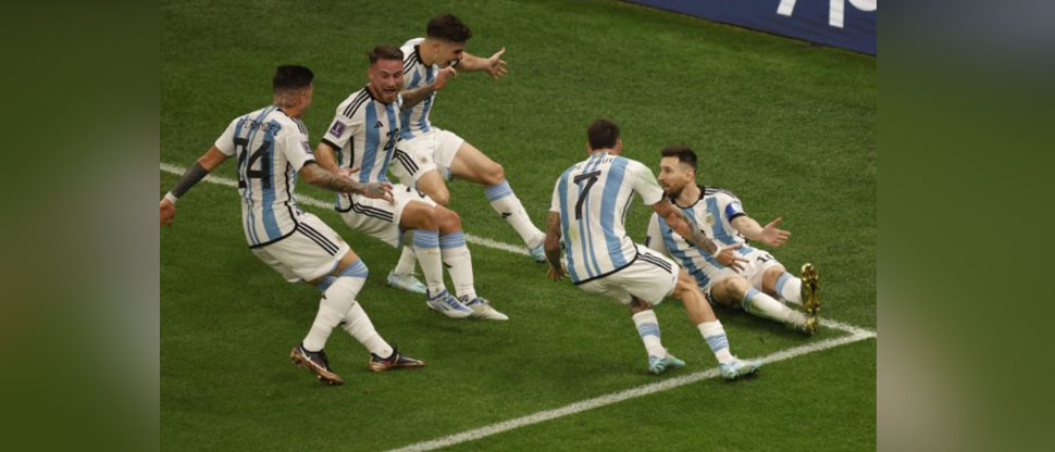 Argentina logra la épica y remonta el 2 a 0 que los dejaba fuera del mundial