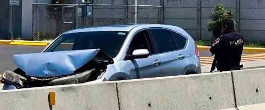 Conductor pierde el control y se accidenta en Zacatecoluca