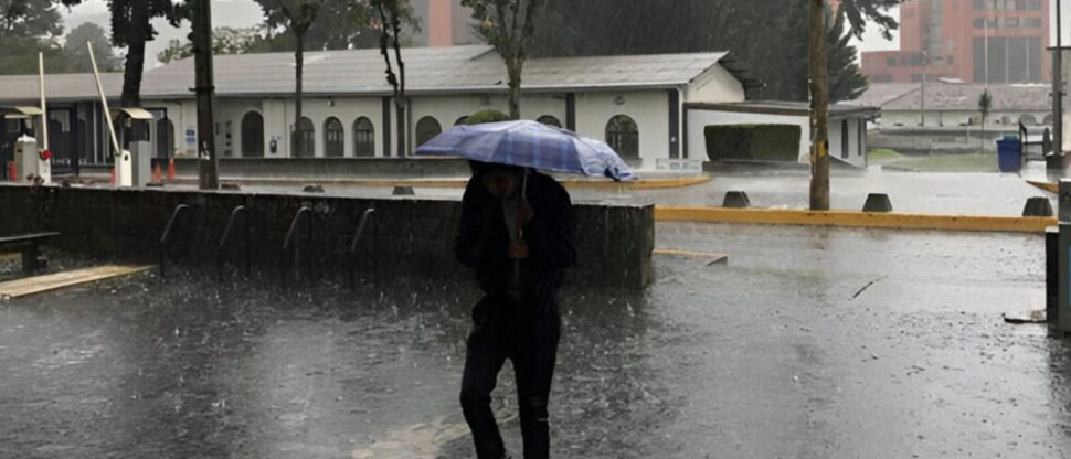 Ecuador: decretan «Alerta Naranja» por el fenómeno de El Niño