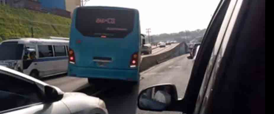 Microbusero de la ruta 29 queda atrapado por intentar «viveza» y es multado