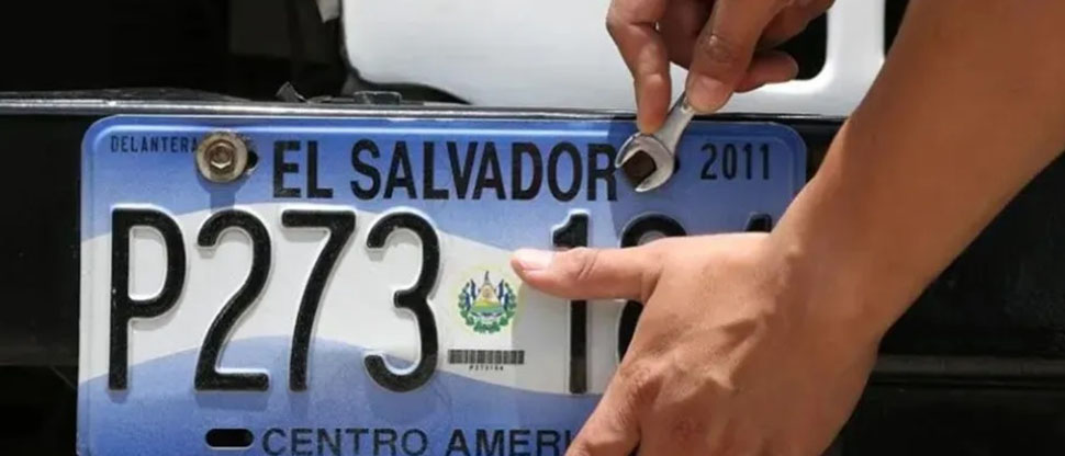 VMT presentó propuesta para prorrogar la vigencia de placas hasta 2027