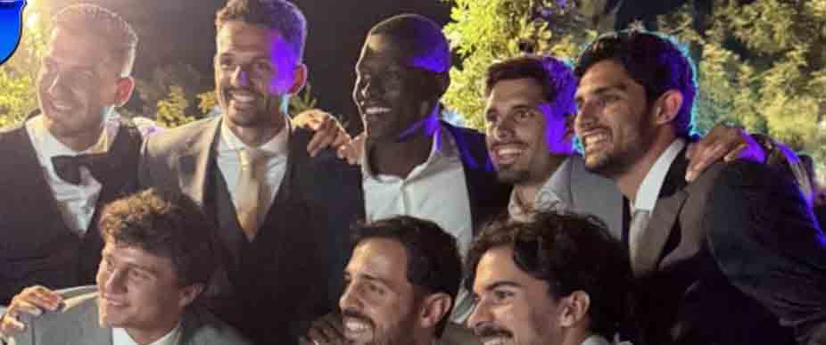 Jugadores de Portugal llegan a boda de uno de sus compañero pero no invitan al Comandante