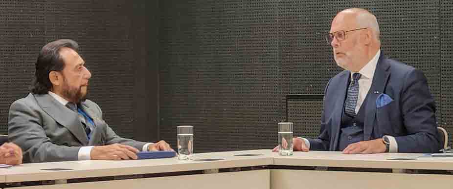 Vicepresidente Ulloa se compromete con la innovación y transformación digital en Suiza