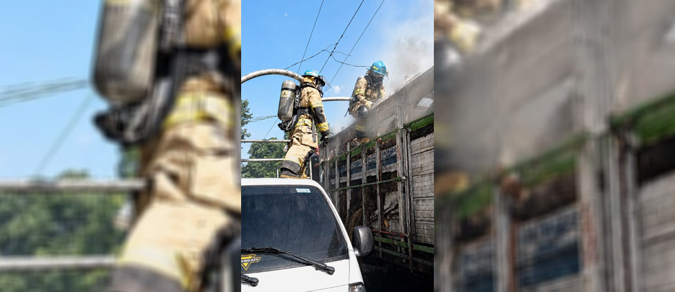 Carga de camión se incendia tras hacer contacto con el tendido eléctrico en San Vicente
