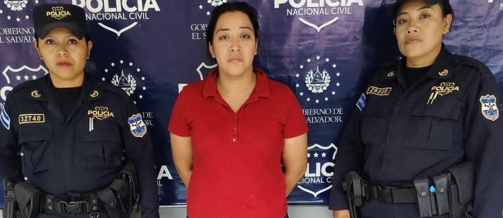 Policías capturan en Sonsonate a pandillera del Barrio 18 Sureños