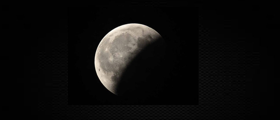 Aunque estuvo nublado, salvadoreños captan impresionantes fotos del eclipse lunar