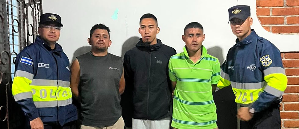 Arrestan a sujetos tras arrebatar la vida de un hombre tras discutir mientras bebían en un billar de Ahuachapán