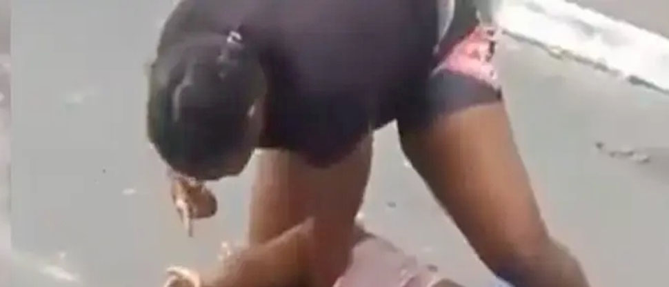 “Respeta el marido ajeno”: mujer enfrenta a la amante de su esposo
