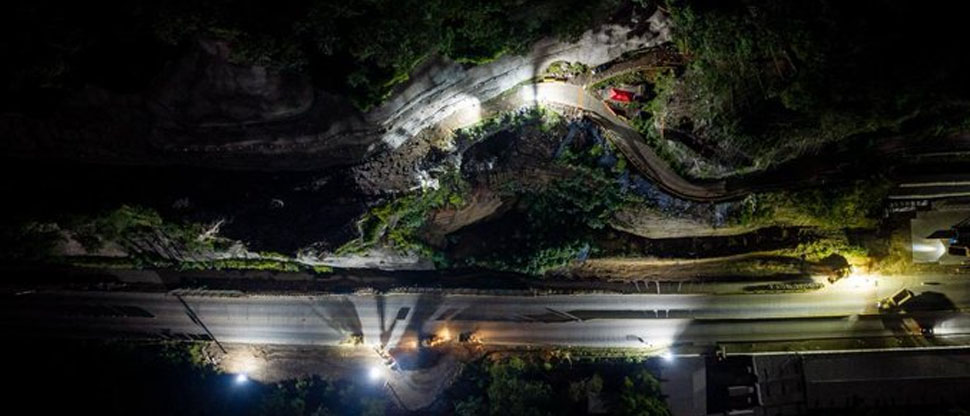 Realizan voladuras de talud con detonaciones controladas en carretera Los Chorros