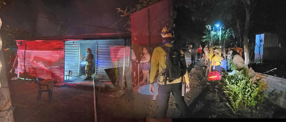 Varias personas resultan con crisis nerviosa tras incendio en champa de lámina en San Vicente