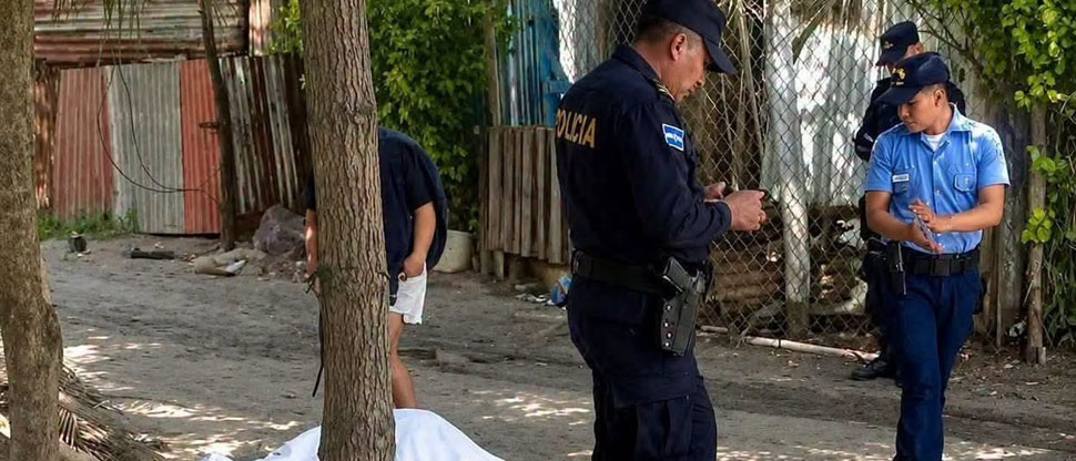Hombre pierde la vida al ahogarse en playa El Cuco, San Miguel