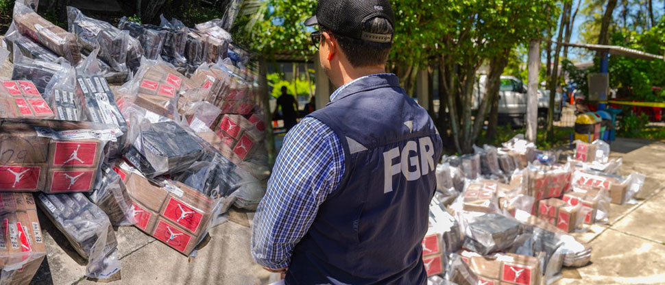 Fiscalía coordina destrucción de droga incautada a ecuatorianos en la costa salvadoreña
