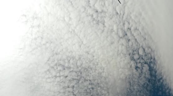 Viralizan fotos de “nubes petateadas” captadas en distintos puntos de El Salvador