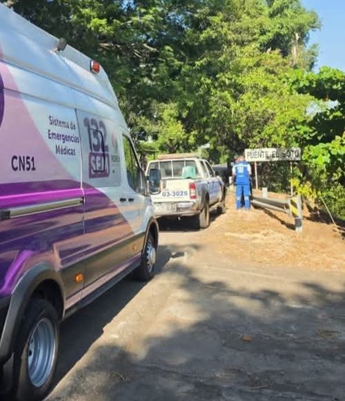 Equipos de rescate buscan a persona que cayó en quebrada en El Tránsito, San Miguel