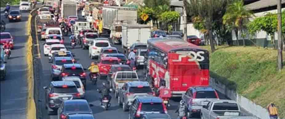 GUATEMALA: conductores se quedan dormidos y provocan fuerte tráfico en ruta al Pacífico