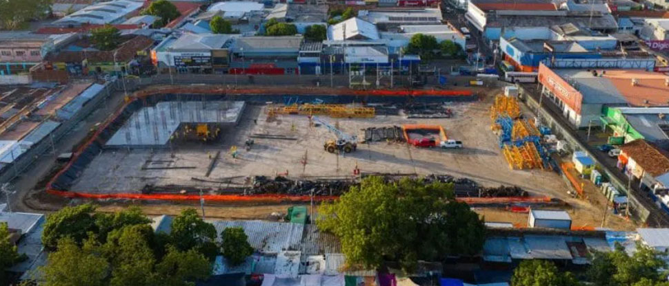 Avanzan trabajos en la construcción del mercado de San Miguel