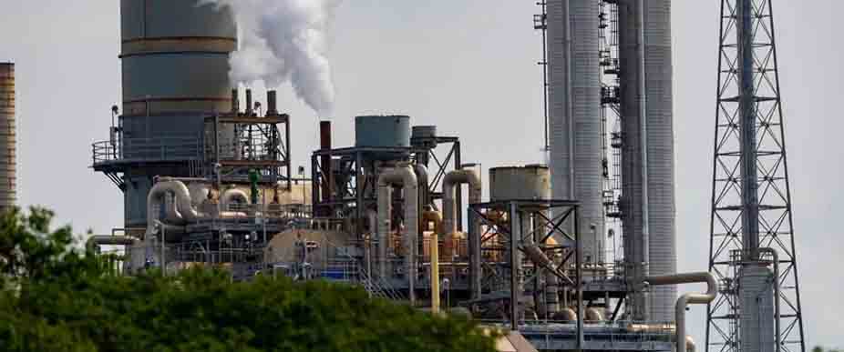 Reportan nuevo aumento del barril de petróleo Brent
