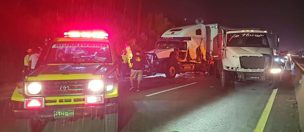 Al menos un lesionado tras fuerte siniestro vial en San Salvador
