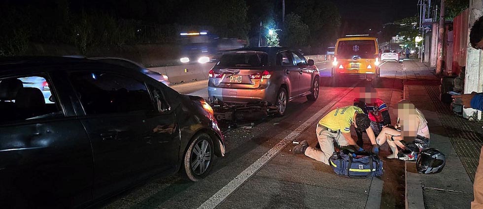 Mujer resulta lesionada tras choque carretera al puerto de La Libertad