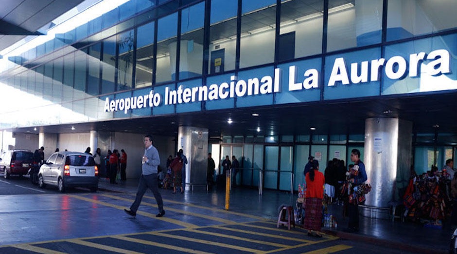 Caos por bloqueos en Guatemala: viajeros podrían perder vuelos en el Aeropuerto La Aurora