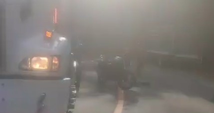 Motociclista sufre grave accidente y queda tendido en la calle en Las Placitas, San Miguel