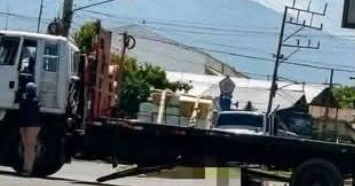 Motociclista fallece tras choque contra camión en el desvío al bulevar Bazzini