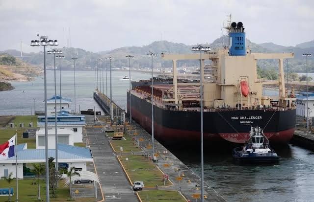 Restringen el tránsito de buques por el canal de Panamá debido a la sequía