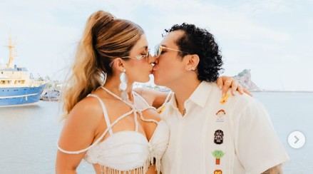Líder de la Trakalosa anuncia que hará una “pausa” en su matrimonio