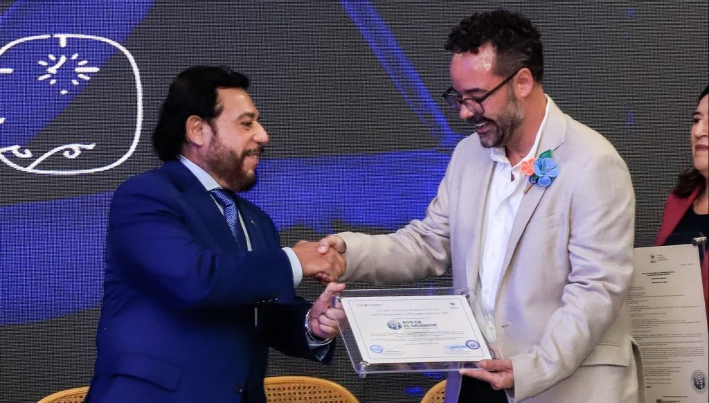 Presentan oficialmente la primera Denominación de Origen “Ron de El Salvador”
