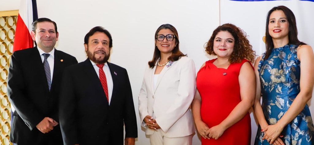 El vicepresidente Ulloa participa en la conmemoración del Día Nacional de Costa Rica