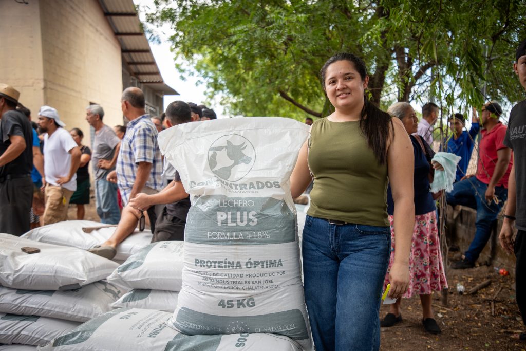 MAG redobla apoyo al sector ganadero para paliar los efectos de la severa sequía