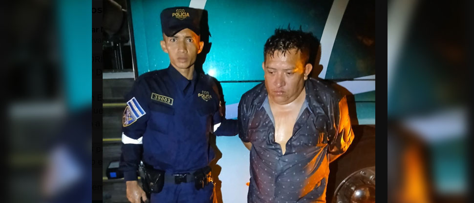 Capturan a motorista de ruta 302 por conducir a excesiva velocidad y con 147° de alcohol