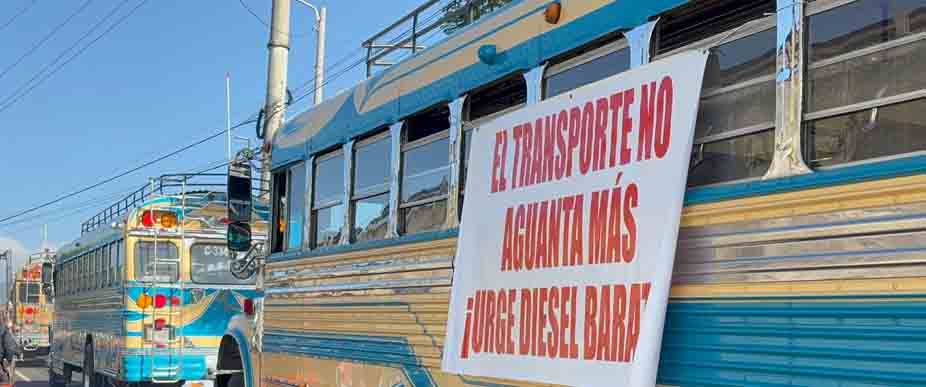 GUATEMALA: transportistas protestan por alto costo del diésel