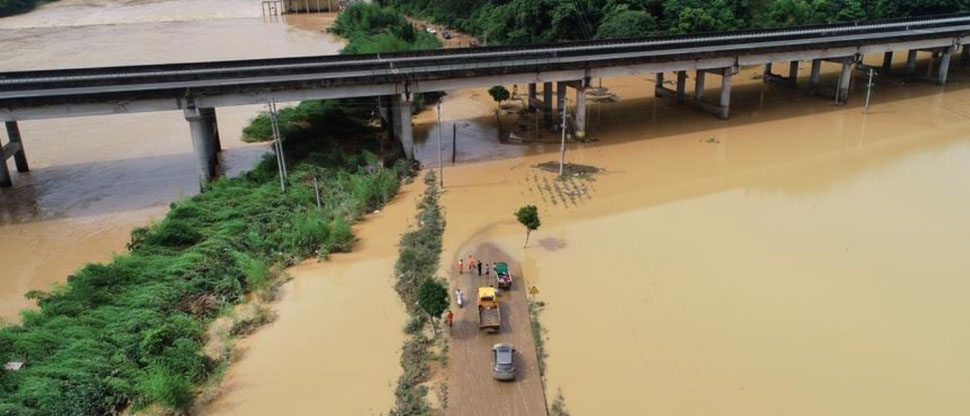 China: evacuan a más de 15,000 personas tras deslizamientos de tierra y lodo