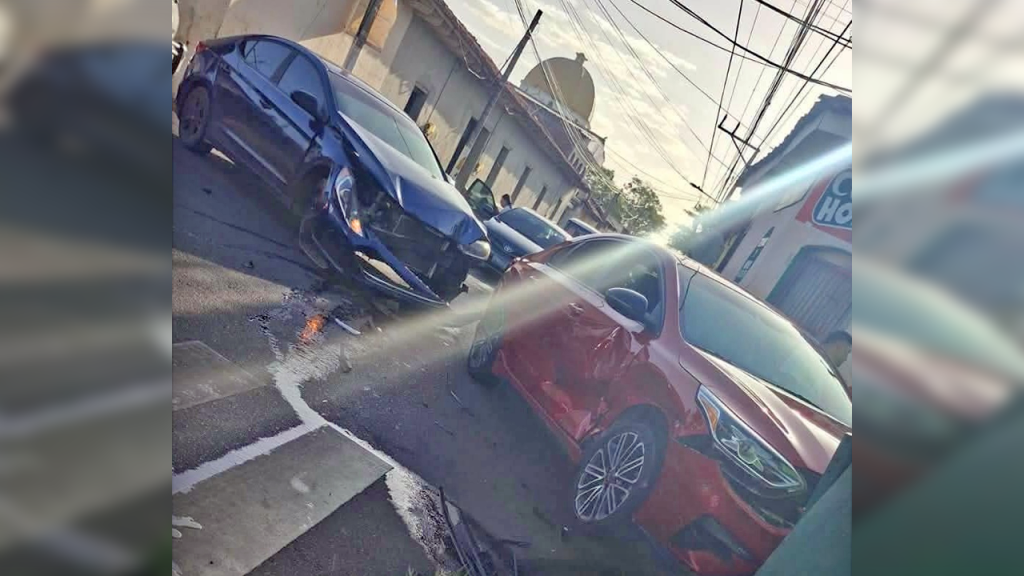 Reportan aparatoso accidente en la ciudad de San Miguel
