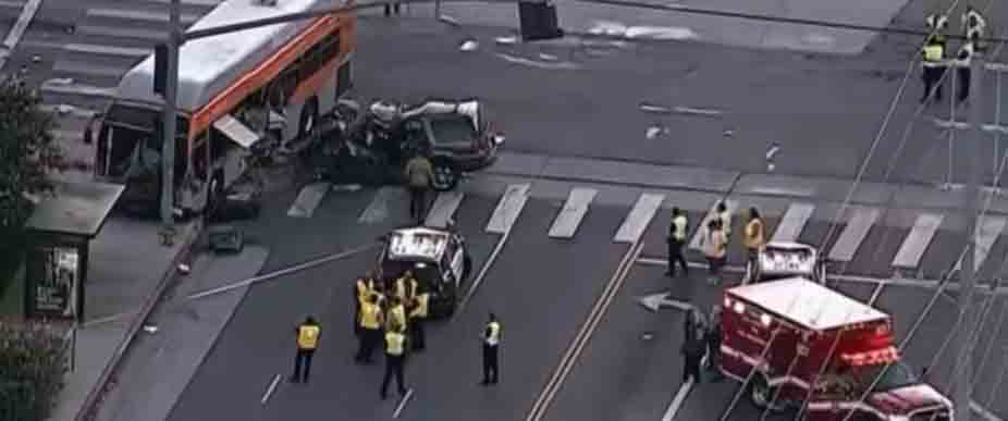 EEUU: helicóptero se estrella mientras cubría un accidente en Los Ángeles